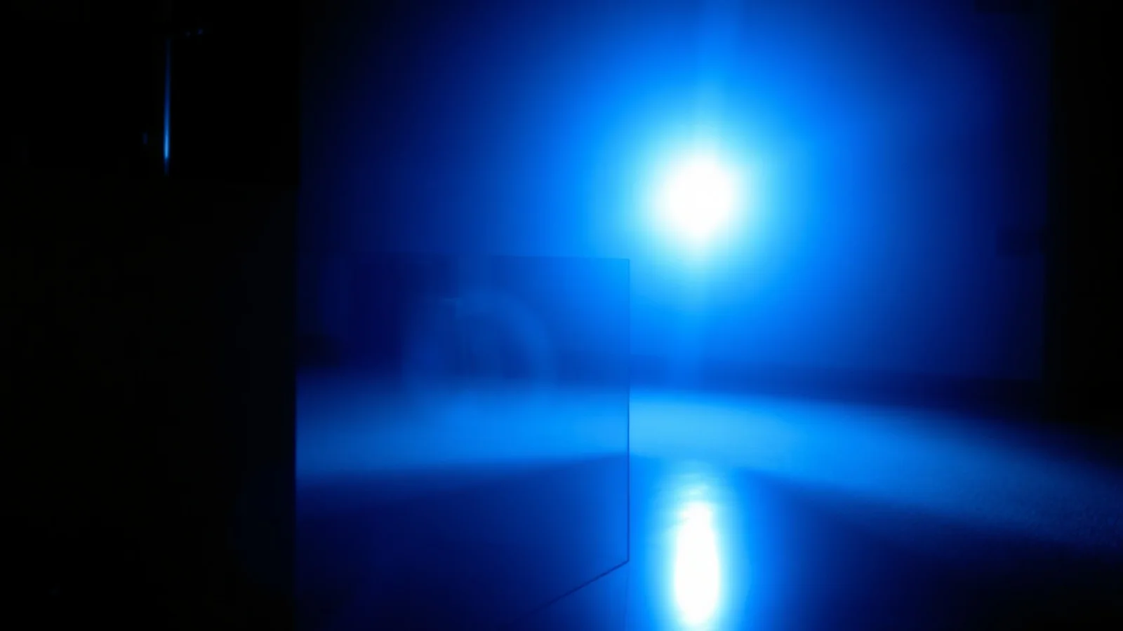 Reflexão Luz: Leis, Espelhos e Aplicações